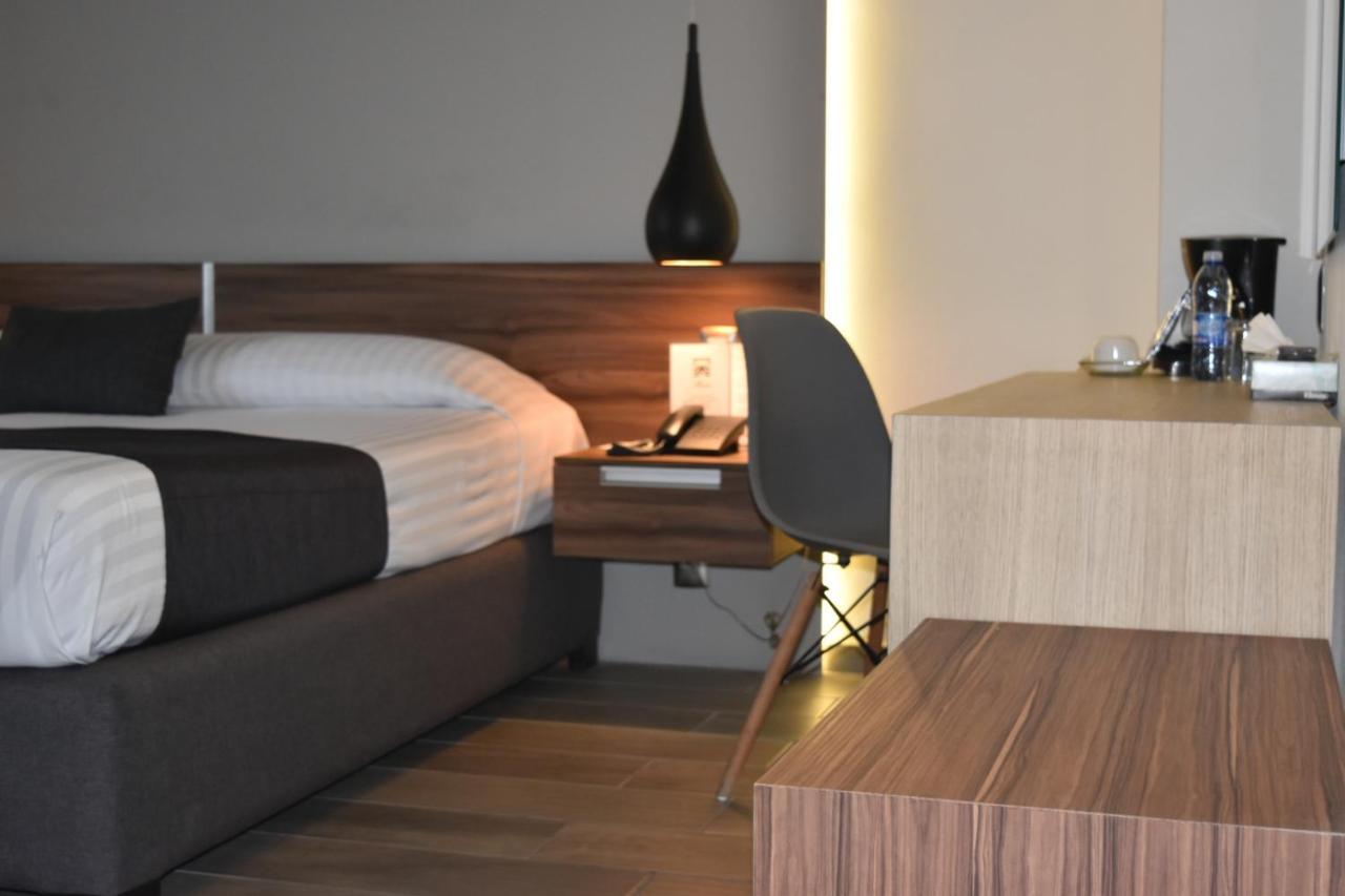 Estanza Hotel & Suites Morelia Zewnętrze zdjęcie