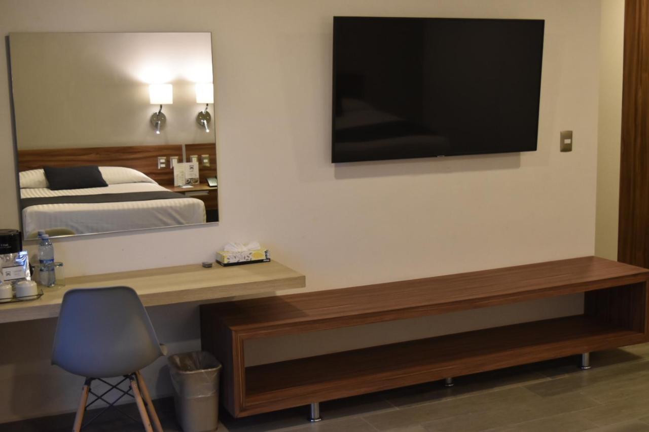Estanza Hotel & Suites Morelia Zewnętrze zdjęcie