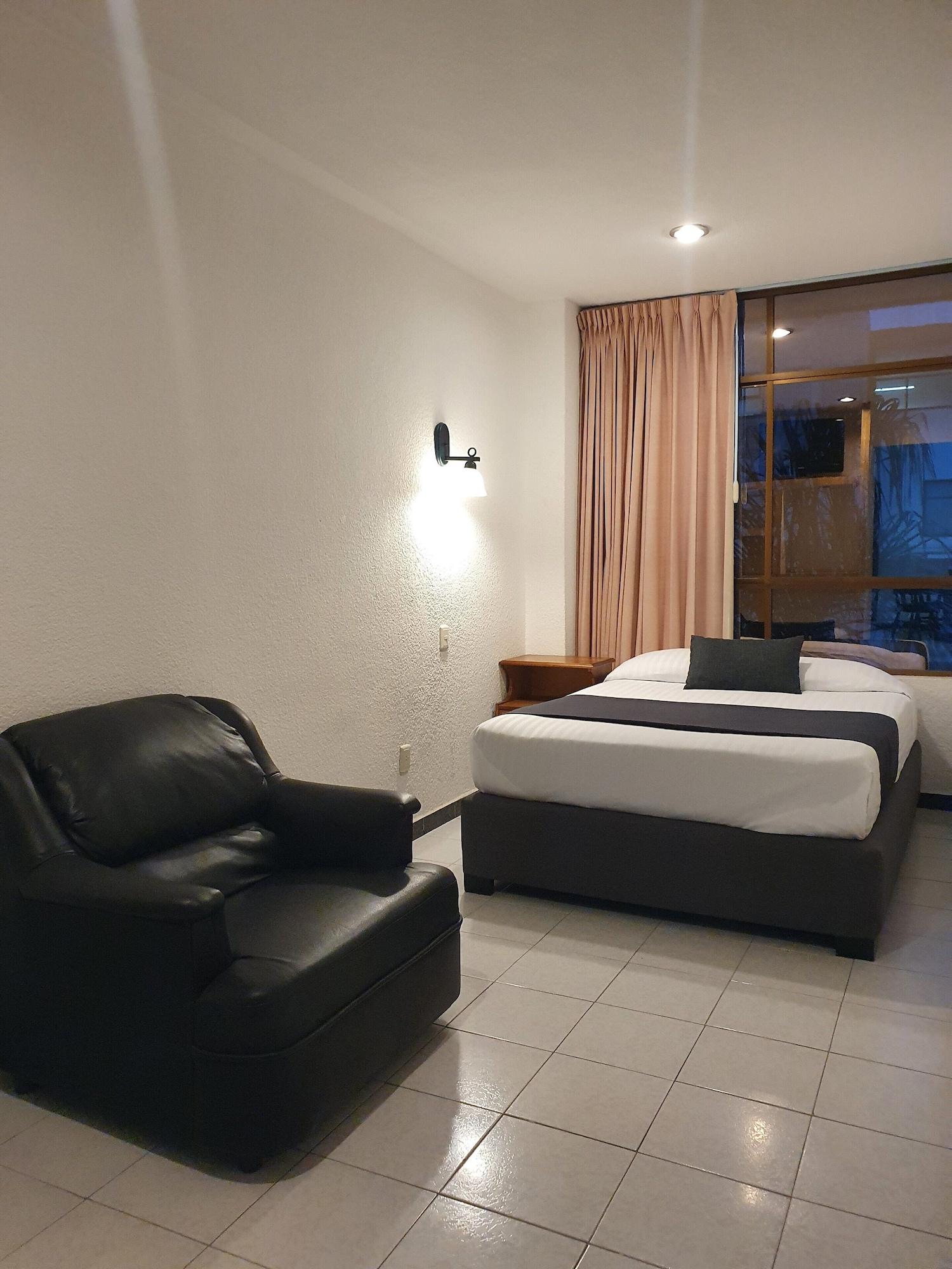 Estanza Hotel & Suites Morelia Zewnętrze zdjęcie