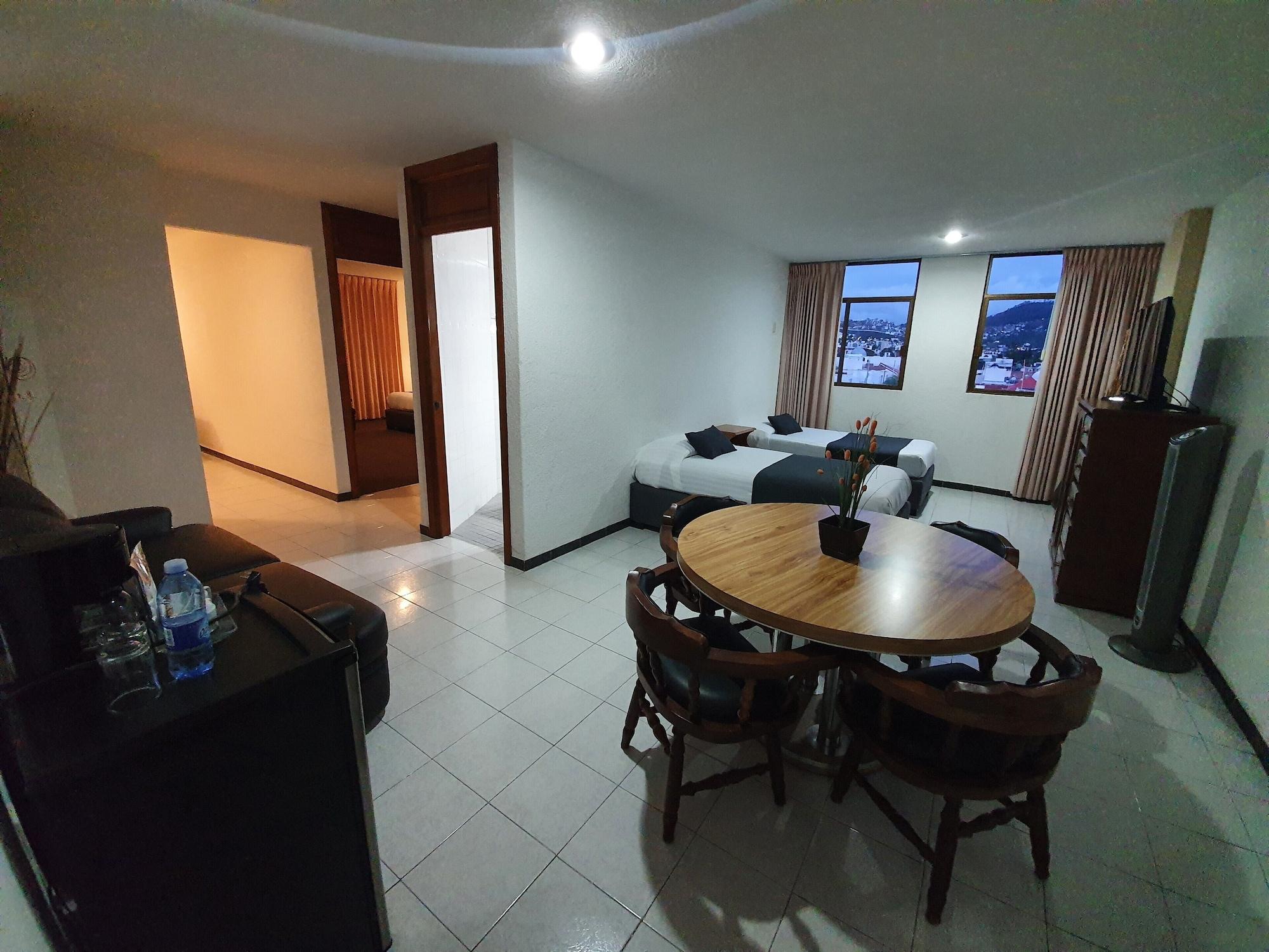 Estanza Hotel & Suites Morelia Zewnętrze zdjęcie
