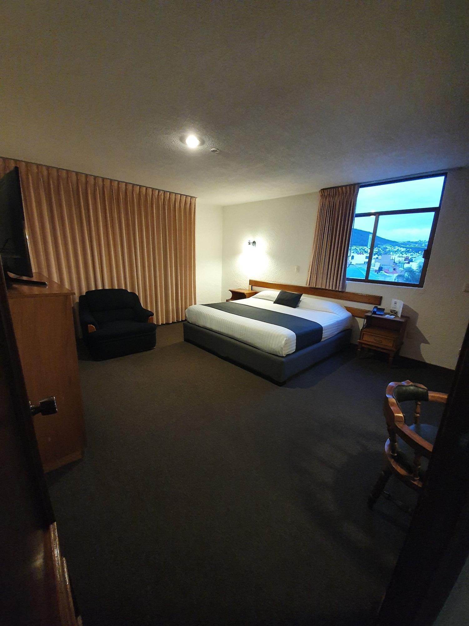 Estanza Hotel & Suites Morelia Zewnętrze zdjęcie