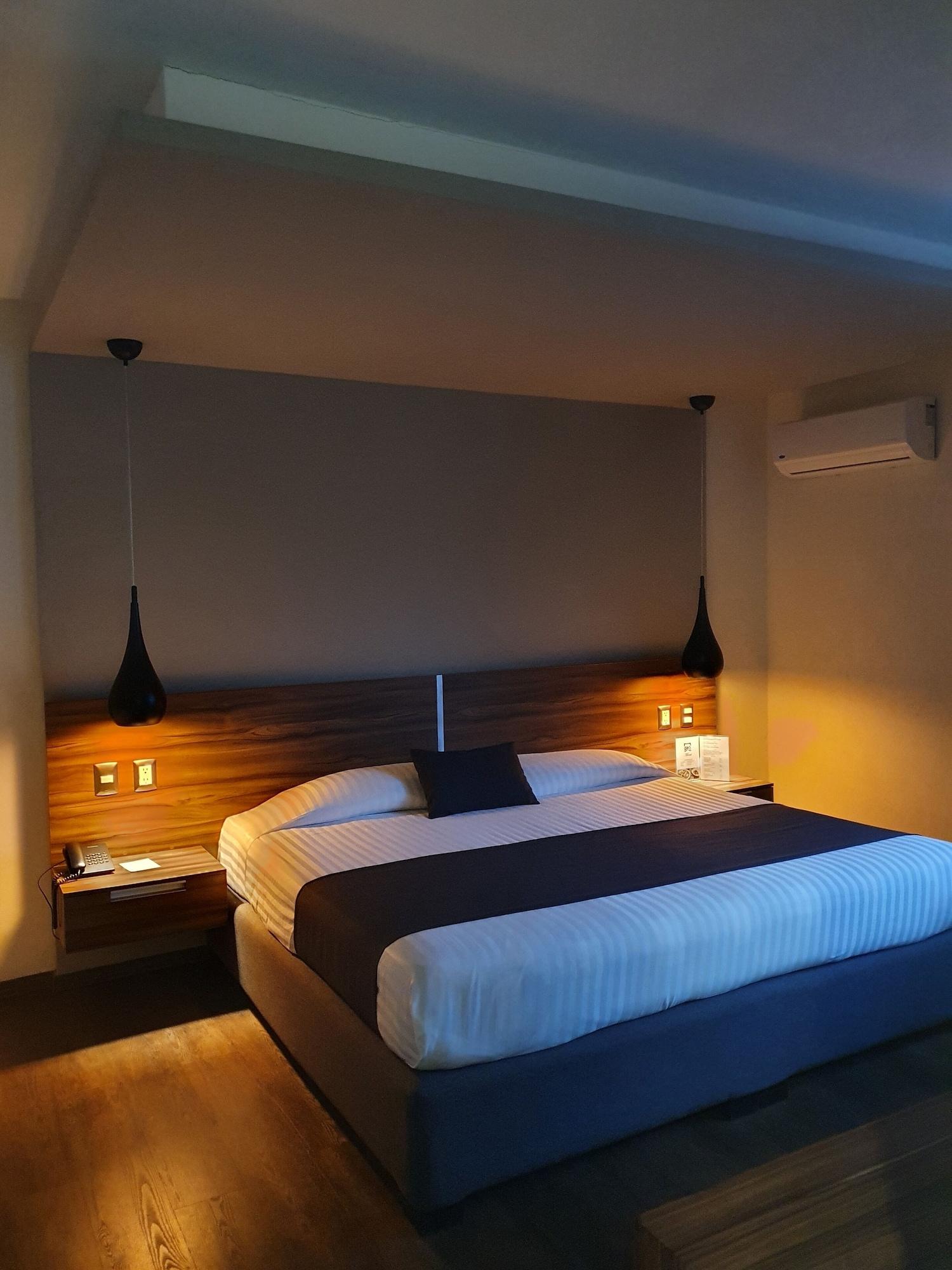 Estanza Hotel & Suites Morelia Zewnętrze zdjęcie