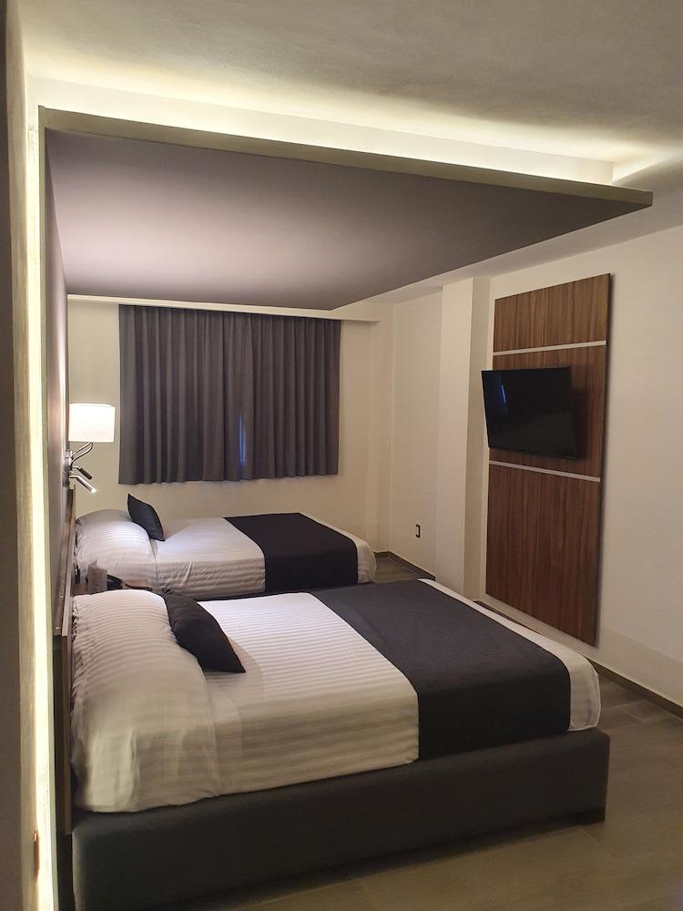 Estanza Hotel & Suites Morelia Zewnętrze zdjęcie