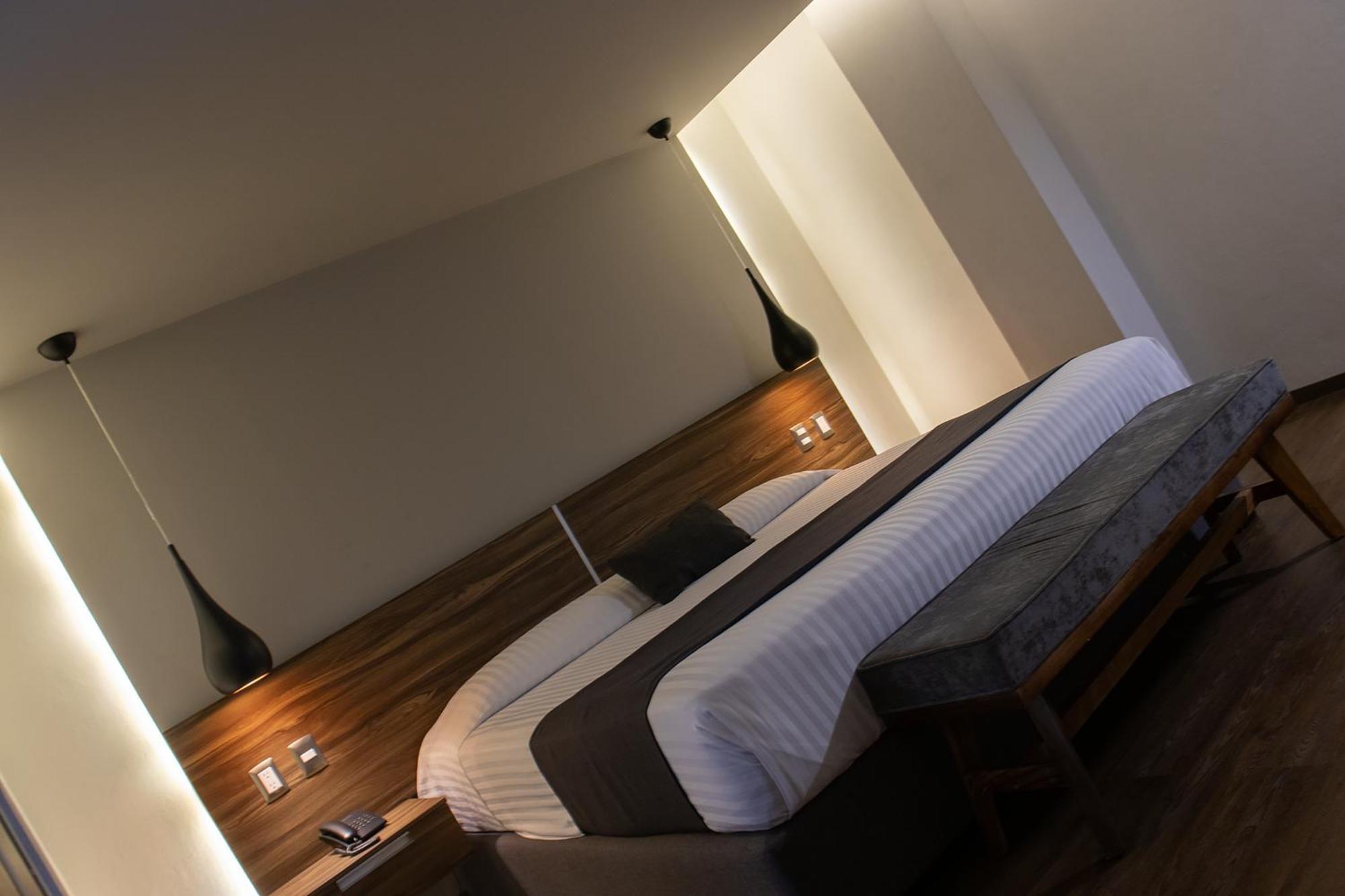 Estanza Hotel & Suites Morelia Zewnętrze zdjęcie