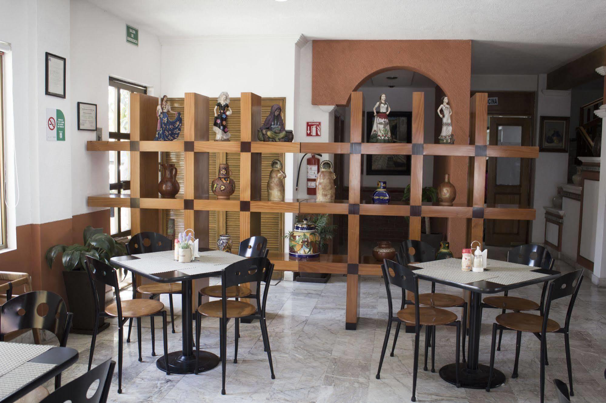 Estanza Hotel & Suites Morelia Zewnętrze zdjęcie